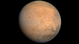 Загадочные впадины Марса: что скрывается под поверхностью Красной планеты?