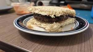 18 блюд, демонстрирующих победу голода над чувством вкуса