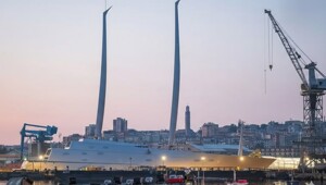 Конфискованное судно Мельниченко стало самым дорогим «чемоданом без ручки» в Италии