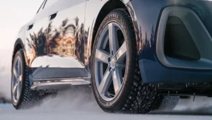 Nokian представила первую в мире серийную шину с выдвижными шипами