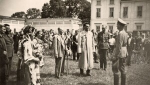 Хуже гитлеровцев