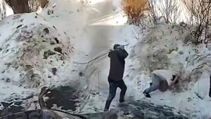 Мужчина избил наглеца, пристававшего к школьнице