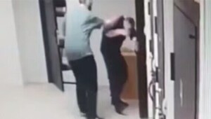 В Подмосковье обвиняемый напал на конвоиров в здании суда