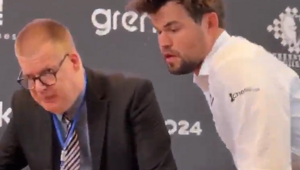 Главный шахматист мира превратил селфи в повод для скандала