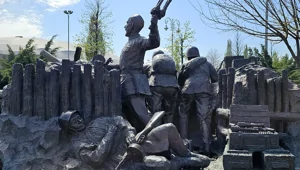 Георгий Зотов. «Мой папа стрелял в собаку Гитлера!» Не все страны экс-СССР сошли с ума