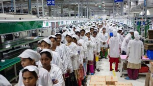 Перенос производства iPhone в США повлечёт целый комплекс проблем