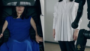 В Японии сделали капсулу для управления роботами силой мысли (2 фото + видео)