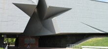 У стен Брестской крепости