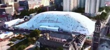 Китайцы надули гигантский защитный купол над строительной площадкой