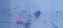 Мальчик провалился в открытый люк в Санкт-Петербурге
