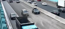 Раздавило между двумя грузовиками