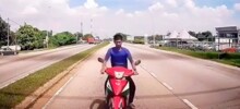 Если голова крепкая, то можно без шлема