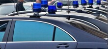 Госдума утвердила 10-тысячный штраф за непропуск автомобилей с мигалками