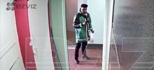 Курьер доставил пакет с продуктами на этаж, сфотографировал у двери и унёс