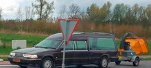 Не ищите здесь смысл. Здесь в основном маразм