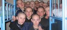 Убийцы, насильники и террористы: как живут малолетние преступники в тюрьме