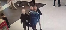 В Питере пожилой извращенец схватил несовершеннолетнюю девочку между ног