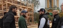 «Мы здесь обедаем»: ярославские любители баранины разделывали туши у православного храма