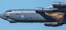 Почему американский "B-52" с "морщинами"?