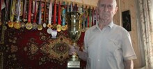 93-летний житель Ульяновска выиграл соревнования по тяжелой атлетике