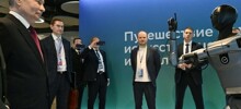 Робот станцевал для Владимира Путина