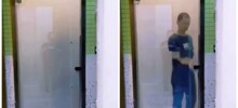 В туалетах в Китае устанавливают двери, которые становятся прозрачными при курении