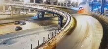 Улетел с эстакады МКАДа