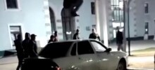 В Волгоградской области цыгане раскурочили машину парня, заступившегося за девушку