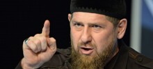 «Побил и правильно сделал»: Рамзан Кадыров выложил запись, на которой его сын проучил сжегшего Коран Никиту Журавеля