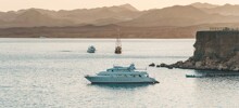 На Карибах тратят тысячи долларов на содержание арестованной из-за санкций российской яхты