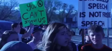 "Мы люди, а не животные": в американской школе прошёл митинг против фурри