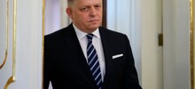 Покушение на премьер-министра Словакии Роберта Фицо: неизвестный выстрелил в него, когда чиновник вышел пообщаться с народом