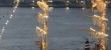 Корабль под мексиканским флагом эпично врезался в Бруклинский мост в Нью-Йорке