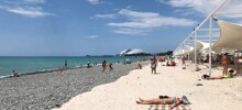 На пляжах в Сочи начали брать деньги за место в тени