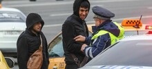 В Санкт-Петербурге мигрантам запретили водить такси