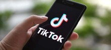 "Кукольный рот": в погоне за красотой подростки самостоятельно режут уголки губ