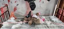 Жительница Абакана пожаловалась на хэллоуинские декорации в детском центре