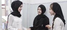 "Чеченские женщины должны носить платки": помощник Кадырова порекомендовал соотечественницам покрывать головы