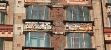 "За фасадом «премиального» ЖК — битый кирпич и палки: москвичи ужаснулись состоянию домов "топового" застройщика