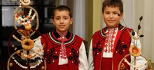 От скоростного поедания винограда до купания в ледяной воде: 9 необычных новогодних традиций разных стран