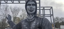 В&nbsp;Роспатенте зарегистрировали образ пугающего памятника Алёнке