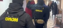 В Красноярске задержали замначальника полиции за помощь мигрантам в получении гражданства