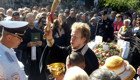 Жители Санкт-Петербурга расхватали 2 тонны освящённых яблок за 15 минут