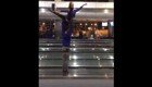 Когда балетная труппа застряла в аэропорту