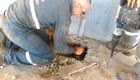 Спасение котят из водопроводной трубы 