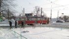 Так и живем: Житель Комсомольска-на-Амуре снял на видео свою поездку на трамвае с разобранным полом