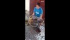 Интересный китайский способ чистки подсолнуха