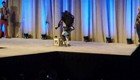 Робот Boston Dynamics упал со сцены во время презентации