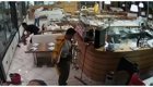 Крупная волна застала врасплох сотрудников итальянского ресторана