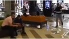 Посетители торгового центра в Ставрополе дали отпор пранкеру